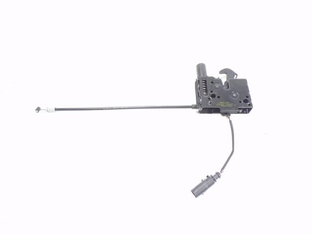 Zamek maski 82A823509 VAG
