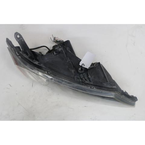 Reflektor prawy 8301A160 MITSUBISHI