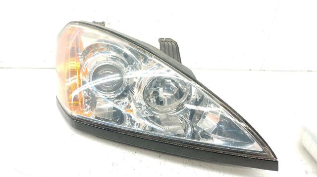 Reflektor prawy 8310209100 SSANG YONG