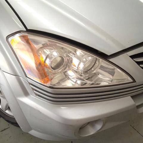 Reflektor prawy 8310209100 SSANG YONG