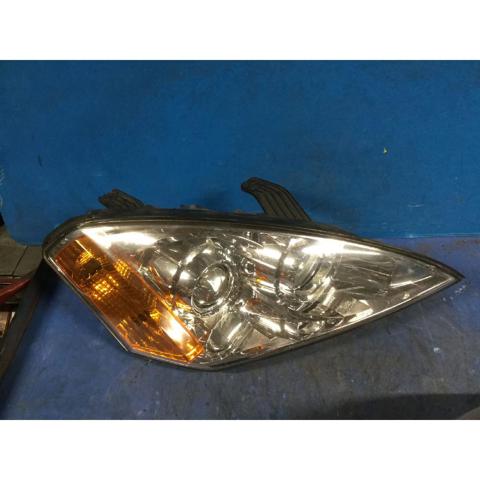 Reflektor prawy 8310209101 SSANG YONG