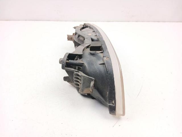 Lampa przeciwmgielna lewa SsangYong Rexton 1 RJ