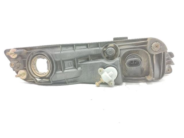 Lampa przeciwmgielna lewa SsangYong Rexton 1 RJ