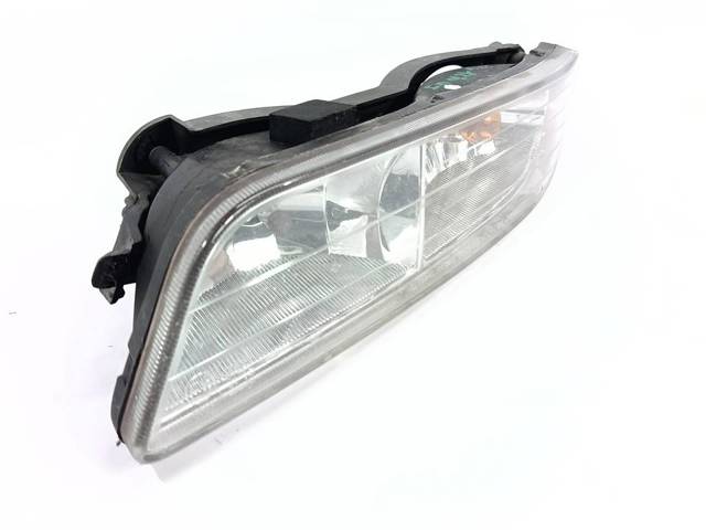 Lampa przeciwmgielna lewa 8320108001 SSANG YONG