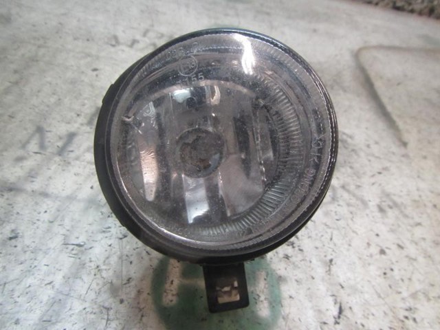 Lampa przeciwmgielna prawa 8320221000 SSANG YONG