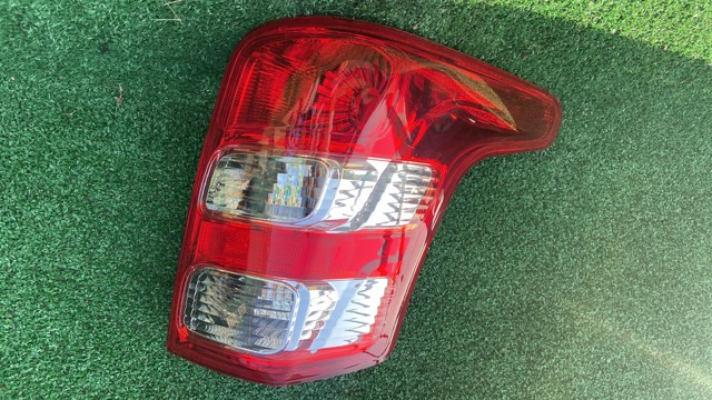 Lampa zespolona tylna prawa 8330A944 MITSUBISHI