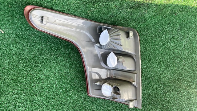 Lampa zespolona tylna prawa 8330A944 MITSUBISHI