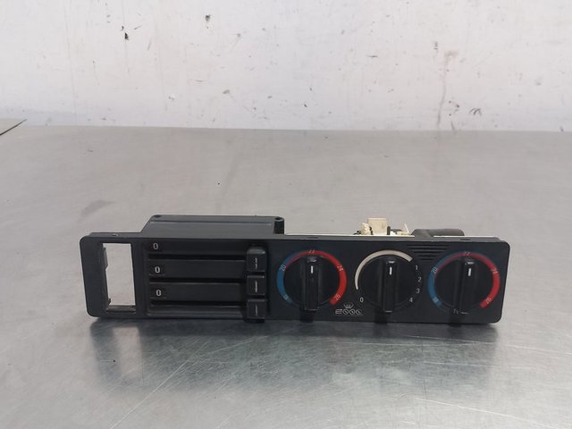 Kupić Sterownik trybów ogrzewania/klimatyzacji BMW 5 E34 w dobrej cenie