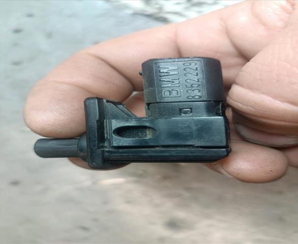 8352229 BMW