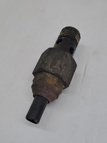 Czujnik ciśnienia oleju 8353028020 TOYOTA