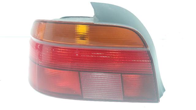 Lampa zespolona tylna lewa 8358031 BMW