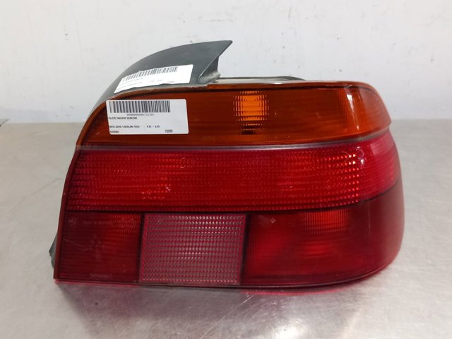 Lampa zespolona tylna prawa 8358032 BMW
