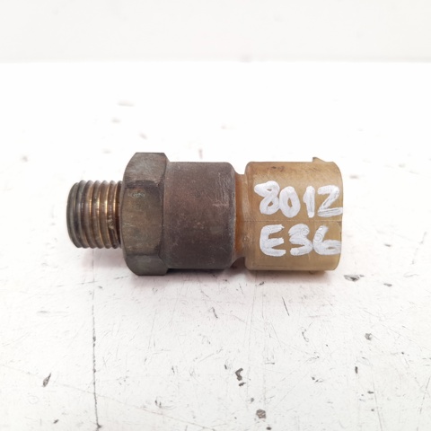 Czujnik temperatury płynu chłodzącego (włączenia wentylatora chłodnicy) 8361787 BMW