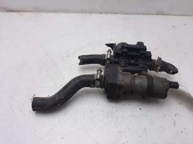 8372004 BMW