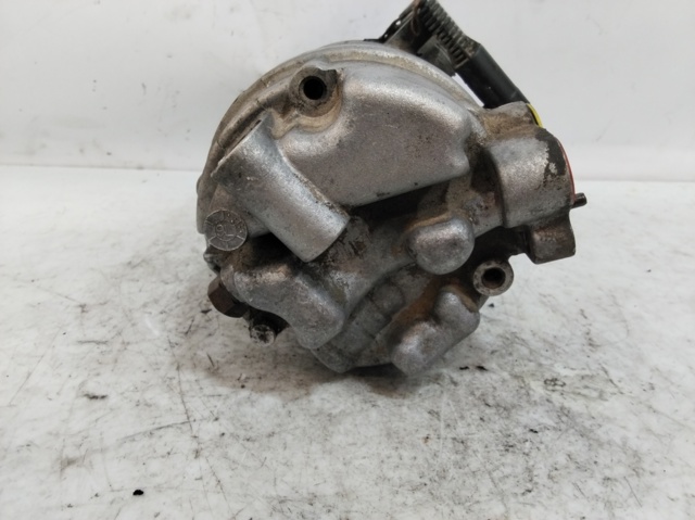 Sprężarka klimatyzacji 8386837 BMW