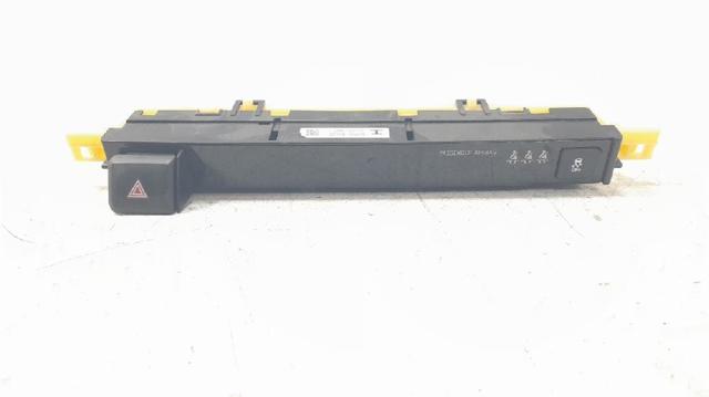 Przycisk włączania światła awaryjnego 8395042220 TOYOTA