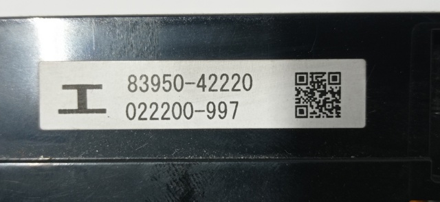 Przycisk włączania światła awaryjnego 8395042220 TOYOTA