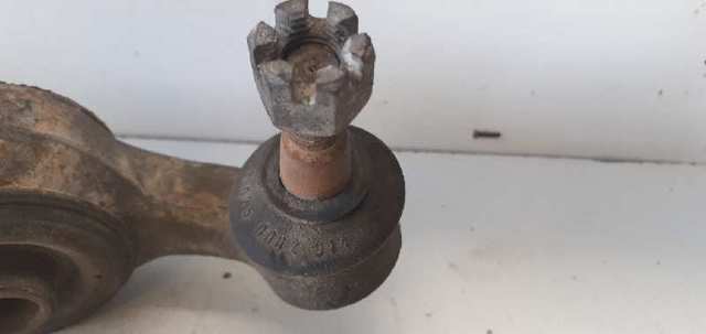 Wahacz zawieszenia przedniego dolny lewy 83BB3079BA FORD