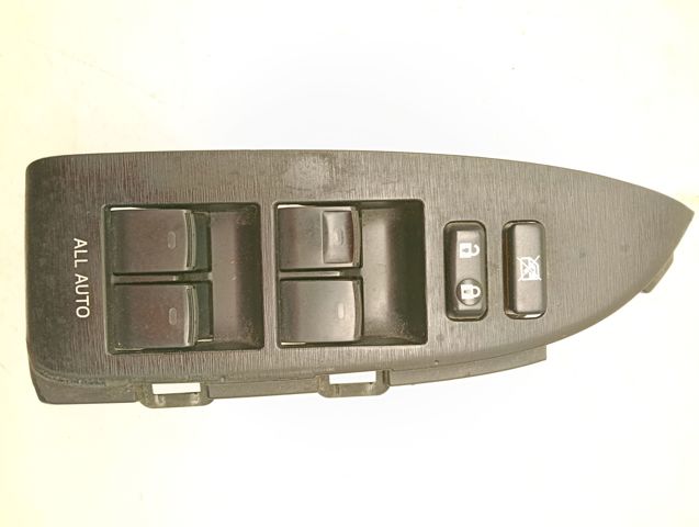 8404033100 Toyota