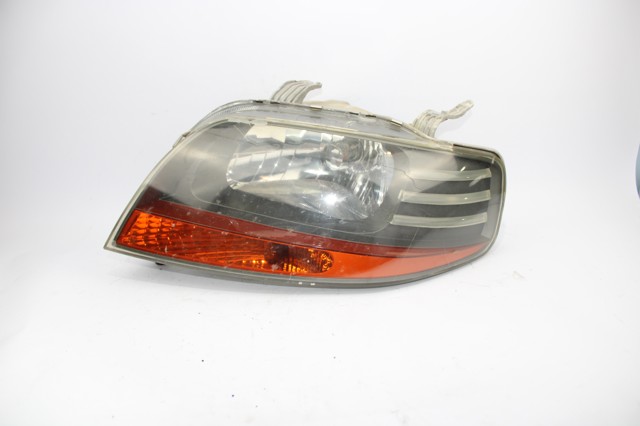 Reflektor prawy 84270003 GM