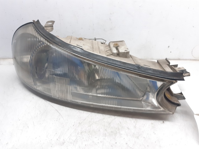Ford Mondeo I hatchback kupić w Polsce