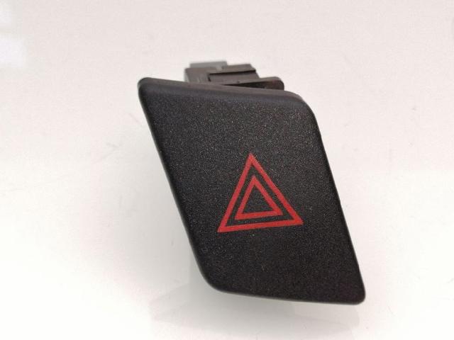 Przycisk włączania światła awaryjnego 843320D020 TOYOTA