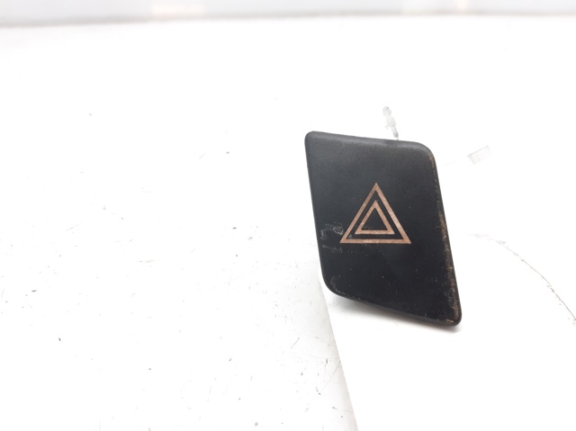 Przycisk włączania światła awaryjnego 843320D020 TOYOTA