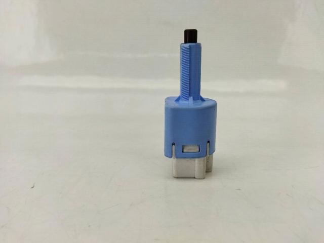 Czujnik włącznika świała stop 8434009041 TOYOTA