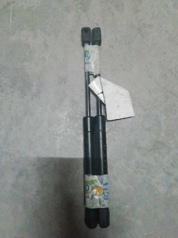 Amortyzator klapy bagażnika (3/5 drzwi-tylnych) 844302F000 NISSAN