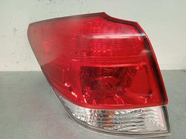 Lampa zespolona tylna lewa 84912AJ100 SUBARU
