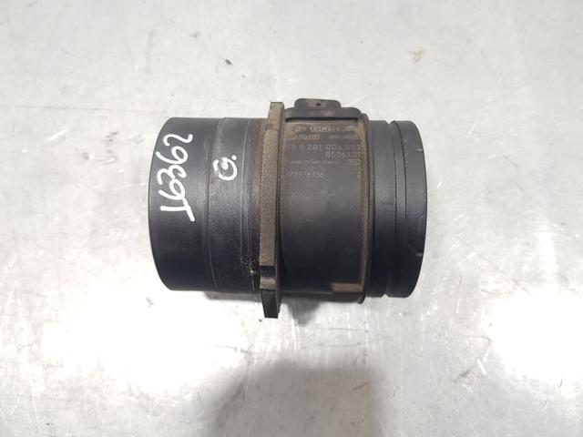 Czujnik przepływu powietrza, przepływomierz powietrza M.A.F. 8506409 BMW