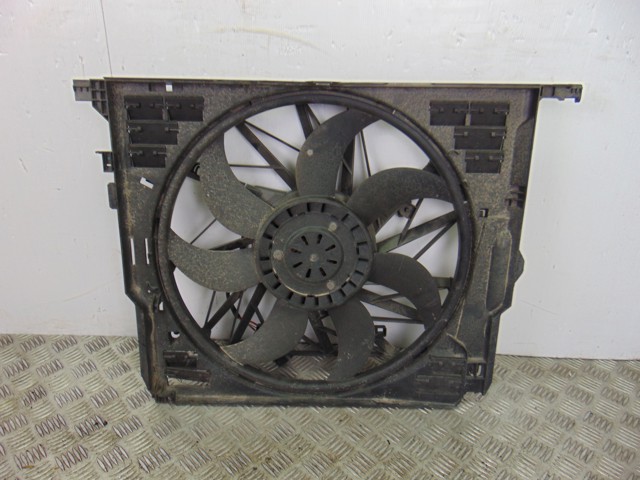 Wentylator elektryczny układu chłodzenia kompletny (silnik+wirnik) 8509740 BMW