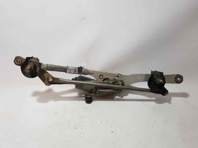 Silniczek wycieraczki szyby przedniej 8511002190 TOYOTA