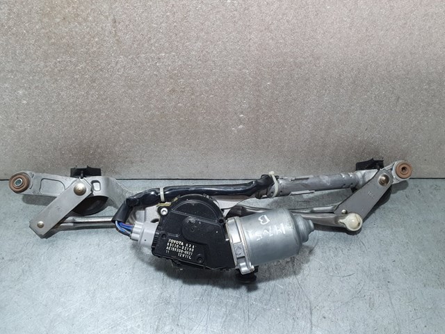 Silniczek wycieraczki szyby przedniej 8511002190 TOYOTA