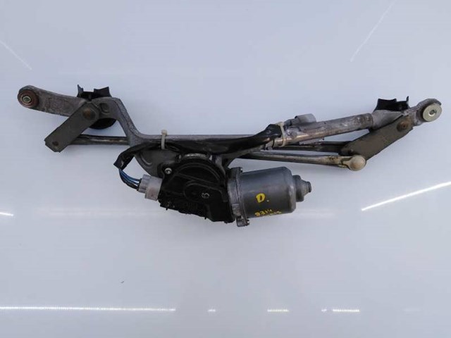 Silniczek wycieraczki szyby przedniej 8511002190 TOYOTA