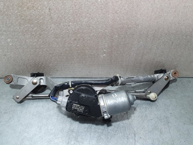 Silniczek wycieraczki szyby przedniej 8511002190 TOYOTA