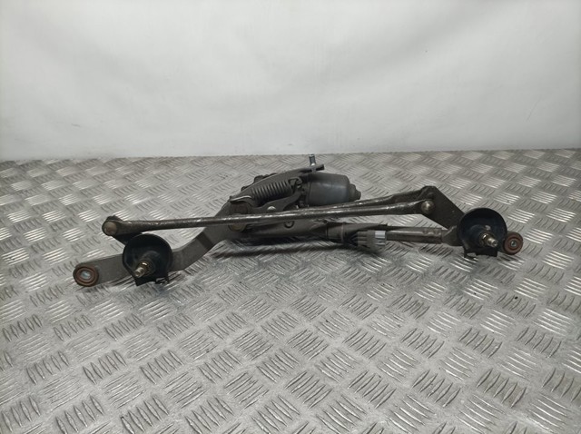 Silniczek wycieraczki szyby przedniej 8511002190 TOYOTA