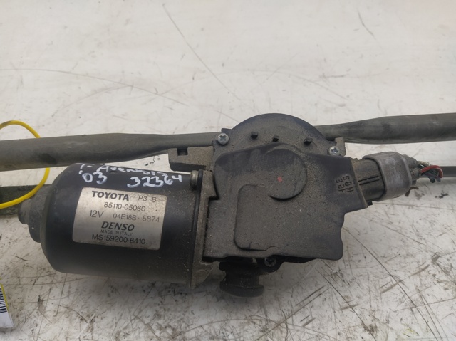 Silniczek wycieraczki szyby przedniej 8511005060 TOYOTA