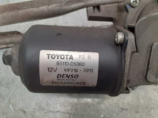 Silniczek wycieraczki szyby przedniej 8511005060 TOYOTA
