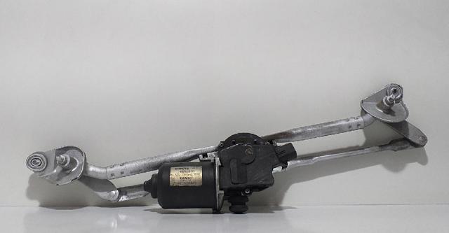 Silniczek wycieraczki szyby przedniej 851101A040 TOYOTA