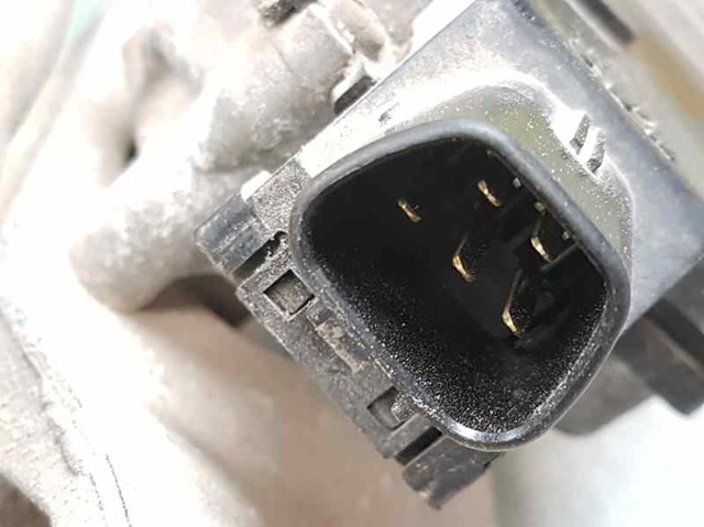 Silniczek wycieraczki szyby przedniej Toyota Avensis LCM