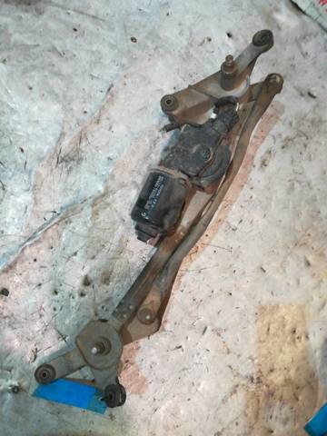 Silniczek wycieraczki szyby przedniej Toyota Avensis LCM