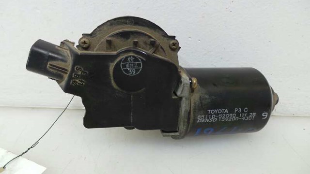 Silniczek wycieraczki szyby przedniej Toyota Yaris NCP2