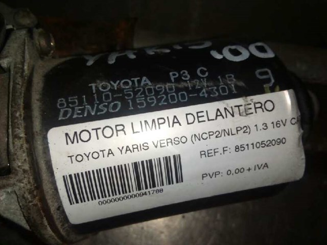 Silniczek wycieraczki szyby przedniej Toyota Yaris NCP2