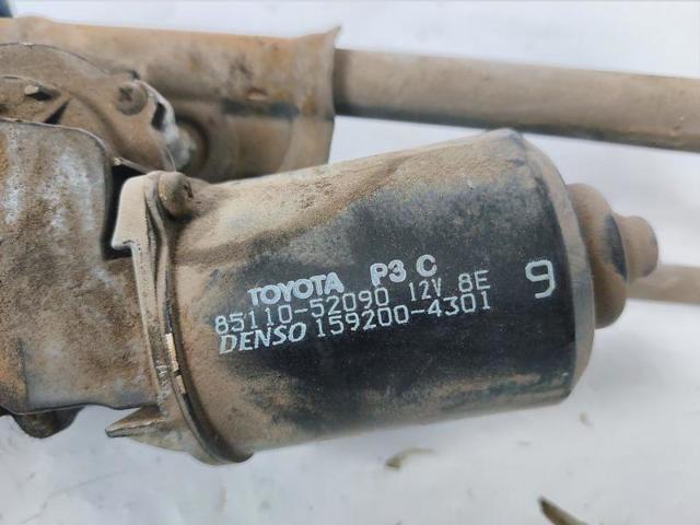 Silniczek wycieraczki szyby przedniej Toyota Yaris NCP2