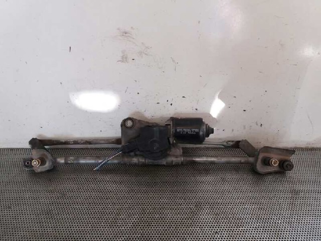 Silniczek wycieraczki szyby przedniej 8511053030 TOYOTA