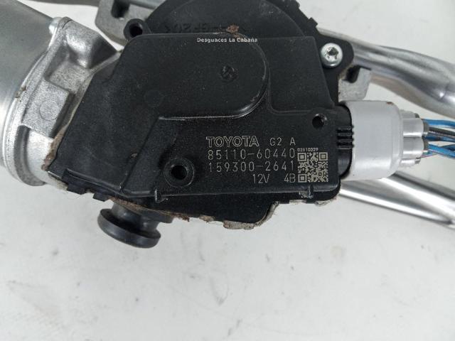 Silniczek wycieraczki szyby przedniej 8511060440 TOYOTA