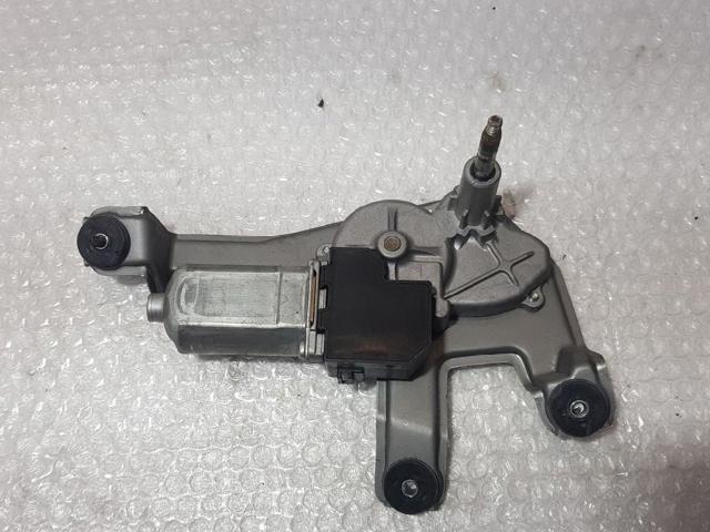Silniczek wycieraczki tylnej szyby 851300F010 TOYOTA