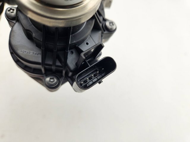 8513132 BMW