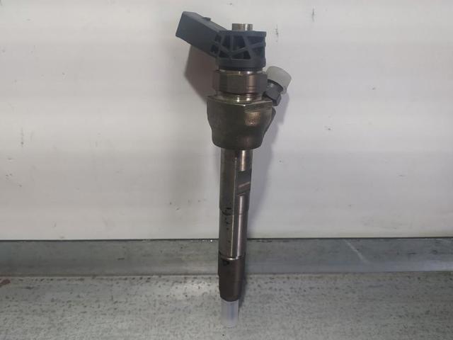 Wtryskiwacz paliwa 8514146 BMW